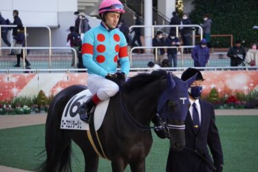 ローブエリタージュ　新馬戦勝利！